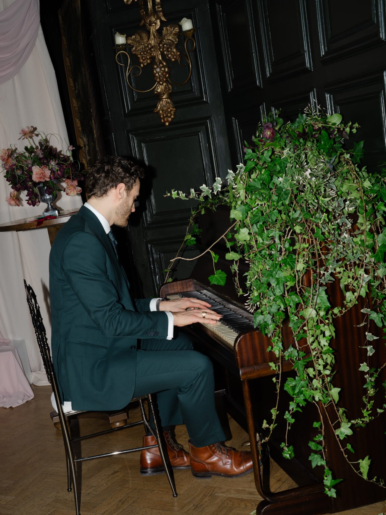 Luxury wedding flowers London